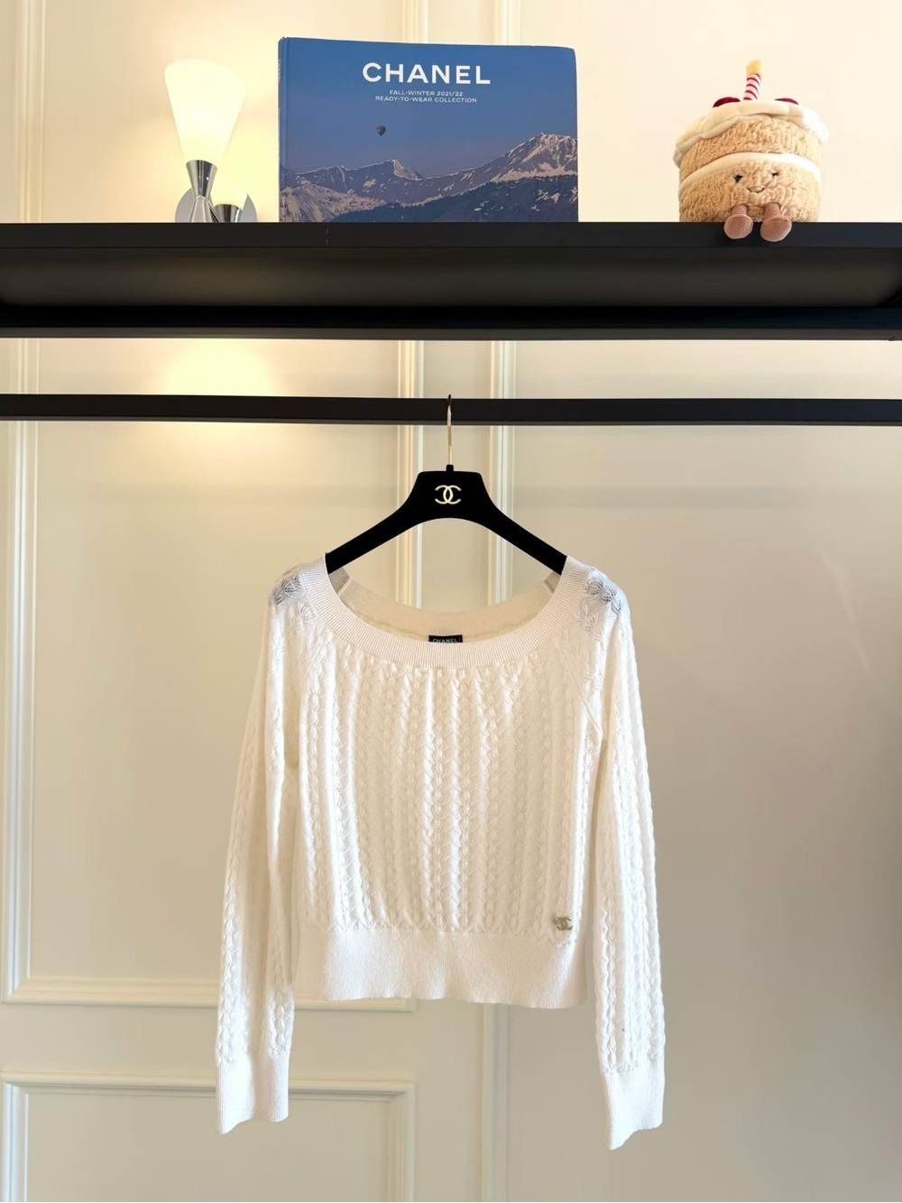 CHANEL White Cable Knit Scoop-Neck Sweater